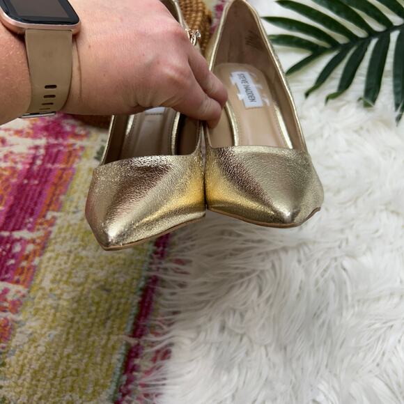Steve Madden Gold Pointed Toe Leather Pump Heel 6.5 Cocktail Wedding Guest - Picture 7 of 11